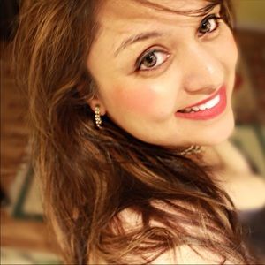 Meet your Posher, Ebonie